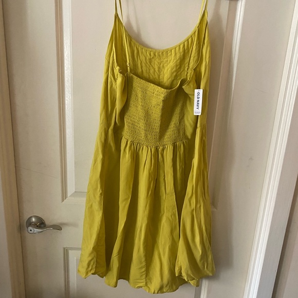 NWT Old Navy sundress - yellow size XL - Picture 2 of 6